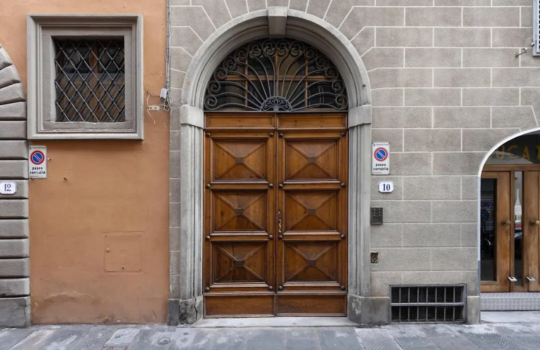 Palazzo Cecchi Florentine Apartment-1